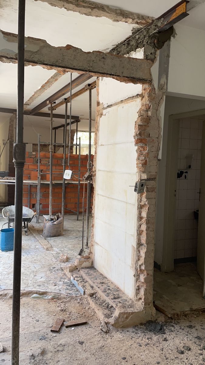 ترميم عمارة سكنية بالشرقية